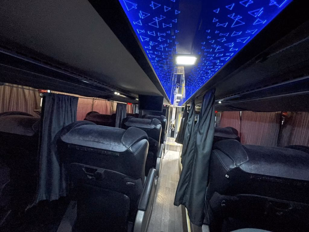 Paradiso 1800 DD G8 ANO 2024 Scania K410 à venda COD.597