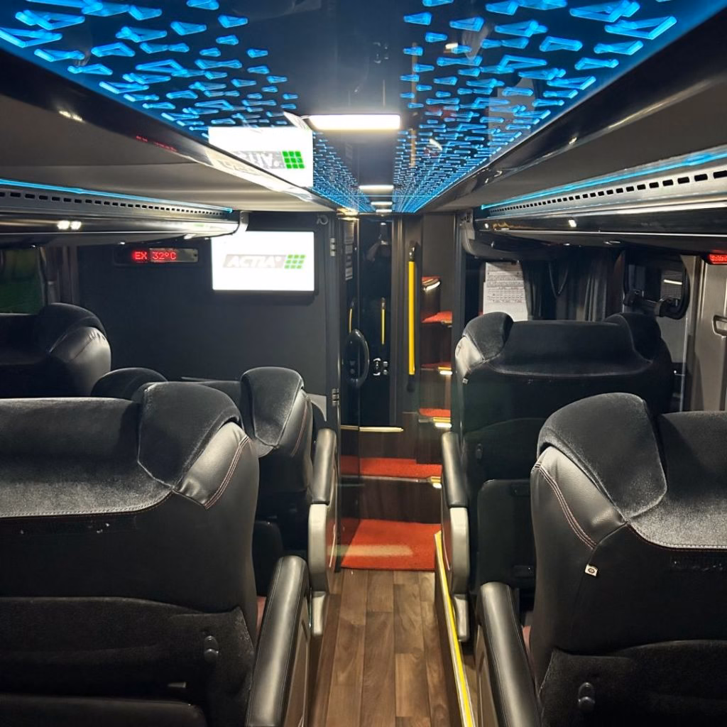 Paradiso 1800 DD G8 Volvo B420R ano 2023 COD.247