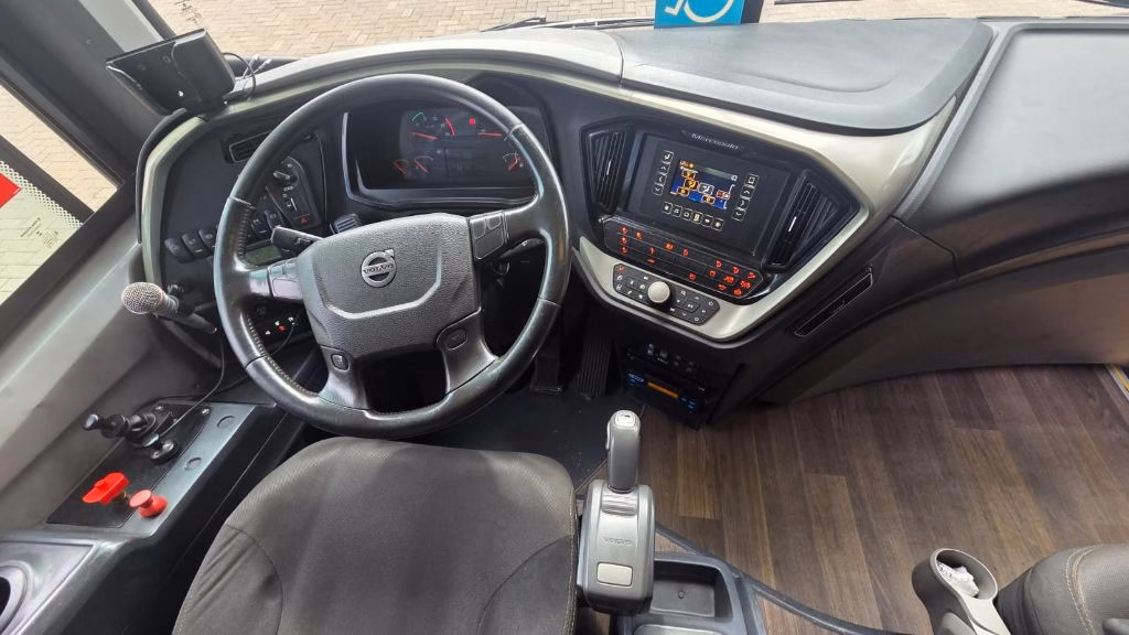 Paradiso 1800 DD G8 Volvo B450R ano 2023 à venda COD.579