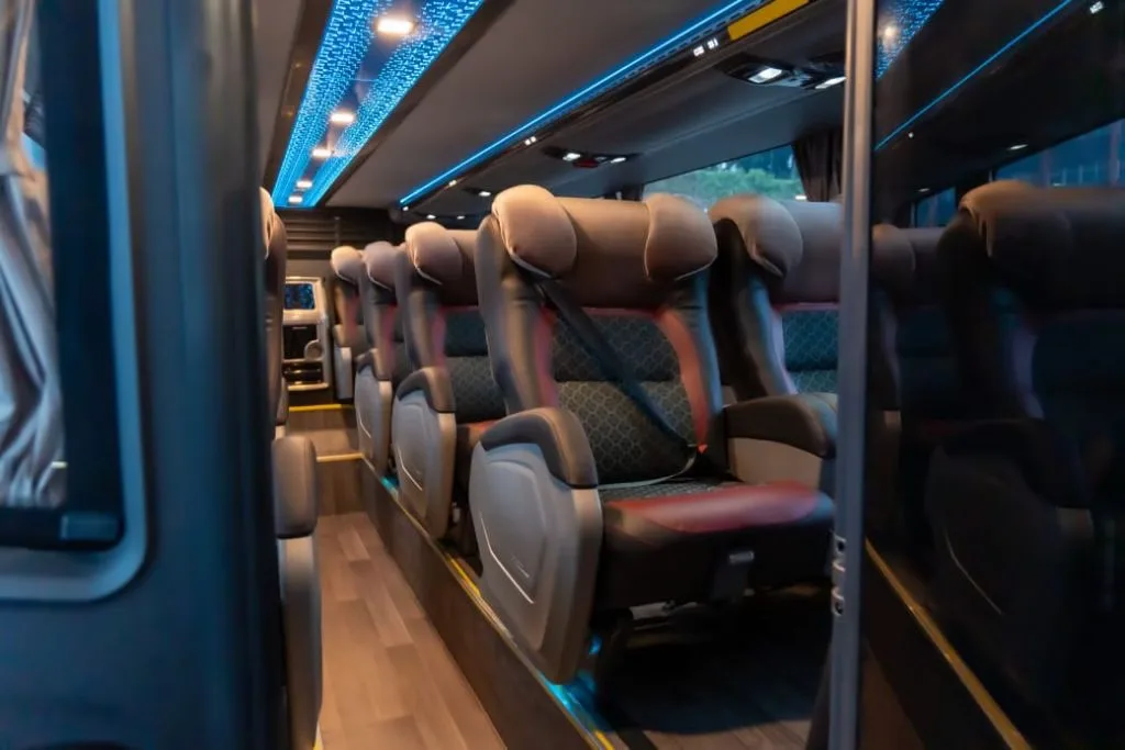 Ônibus Marcopolo Paradiso 1800 DD G8 Volvo B450R 2024 seminovo à venda, código 989 - foto 04