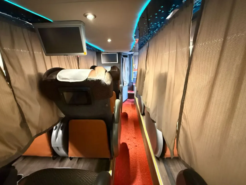 Ônibus Marcopolo Paradiso 1800 DD New G7 K440 2019 seminovo à venda, código 88 - foto 13
