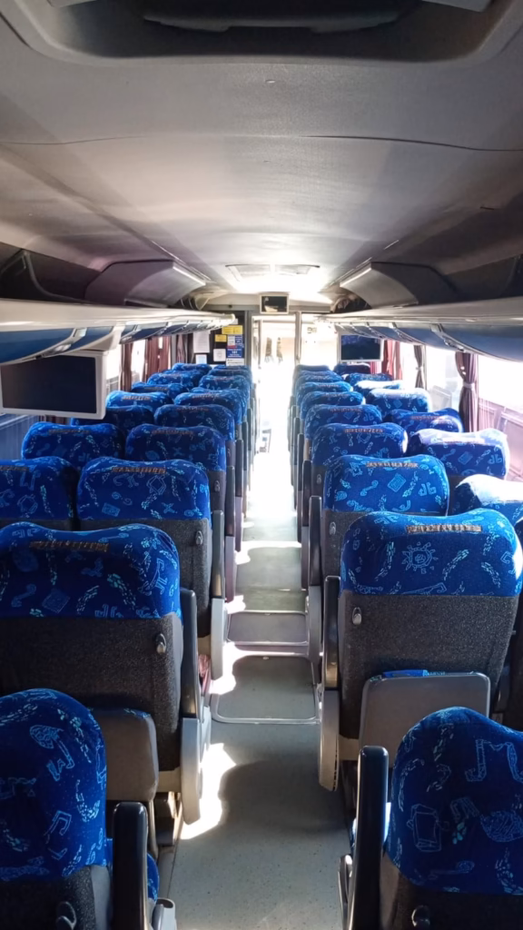 Ônibus Marcopolo Paradiso G7 1200 2013 seminovo à venda, código 1740 - foto 08
