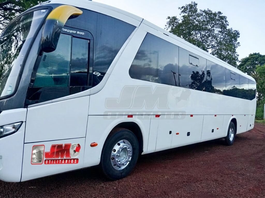 Ônibus Marcopolo Viaggio 1050 G7 F250 2013 seminovo à venda, código 288 - foto 02