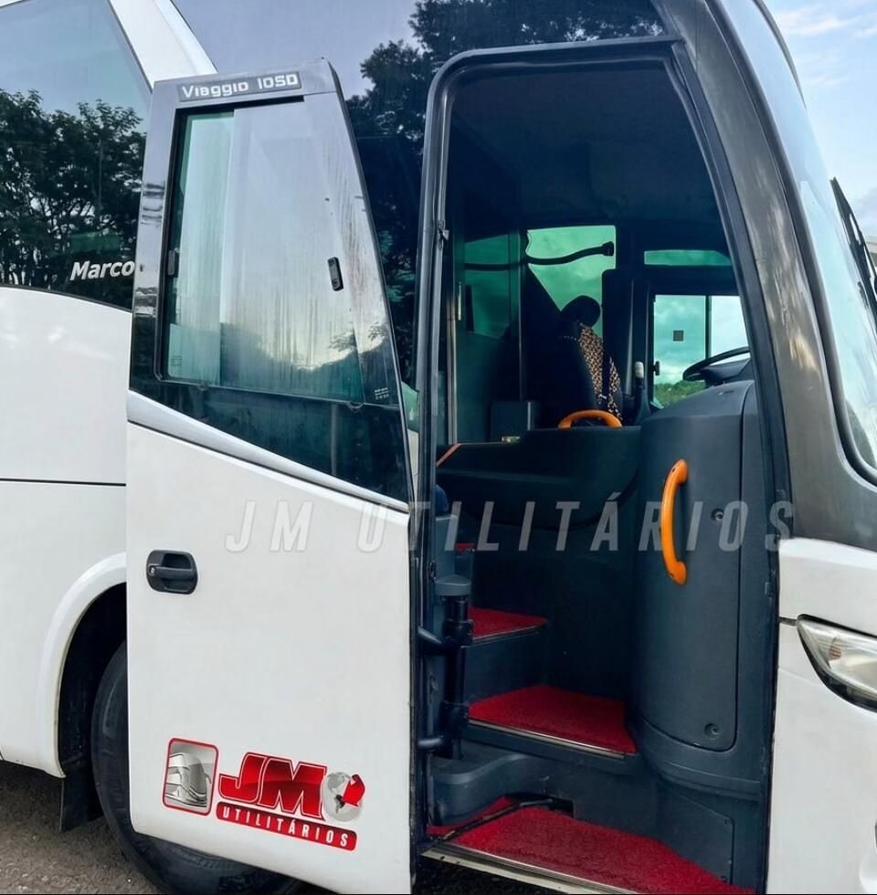 Ônibus Marcopolo Viaggio 1050 G7 F250 2013 seminovo à venda, código 288 - foto 04