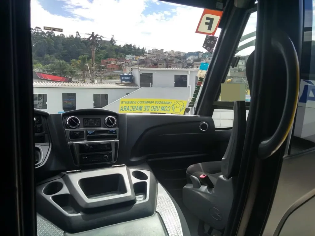 Ônibus MARCOPOLO VOLARE FLY 9 MB LO 916 JM 2020 seminovo à venda, código 166 - foto 05