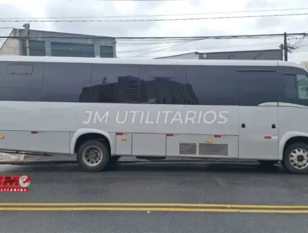 Ônibus Marcopolo Volare Limousine 2014 seminovo à venda, código 612 - foto 02