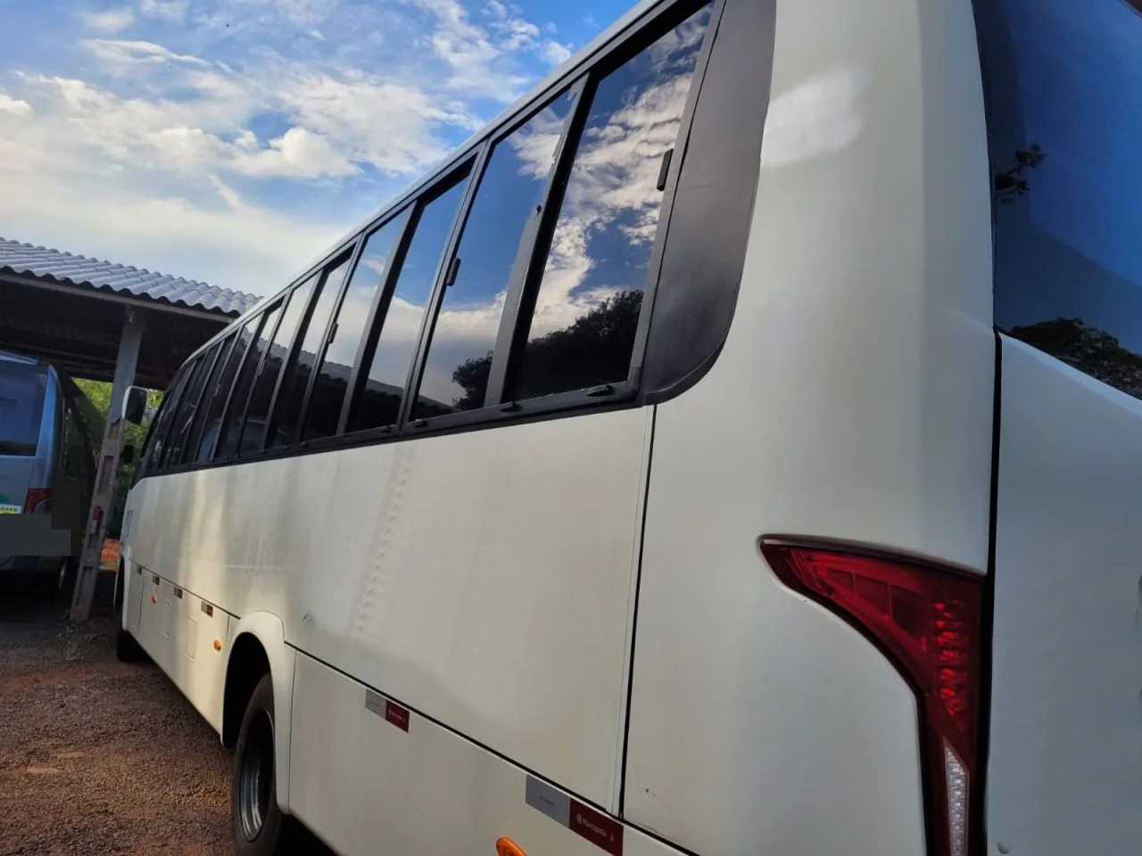 Ônibus MARCOPOLO VOLARE W9 CUMMINS JM 2013 seminovo à venda, código 483 - foto 02