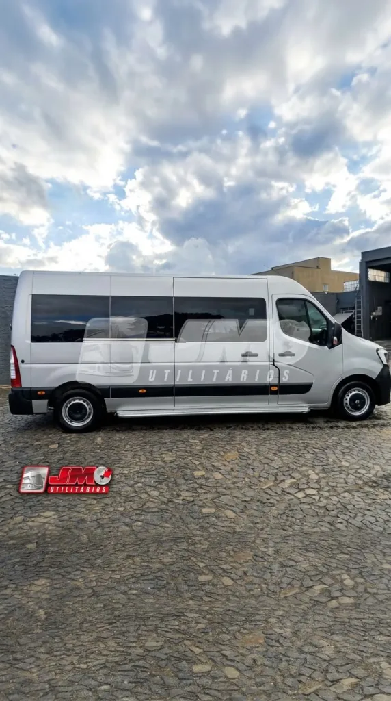 Ônibus Master L3H2 Executiva 2023 seminovo à venda, código 174 - foto 02