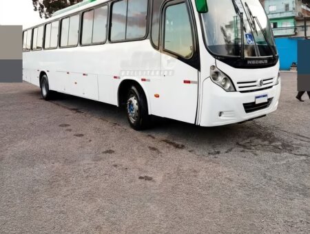 Ônibus Neobus Mega Volkswagen 17.230 2013 seminovo à venda, código 389 - foto 01