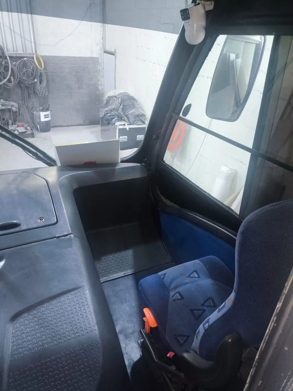 Ônibus NEOBUS THUNDER VW 9.160 JM 2013 seminovo à venda, código 290 - foto 06