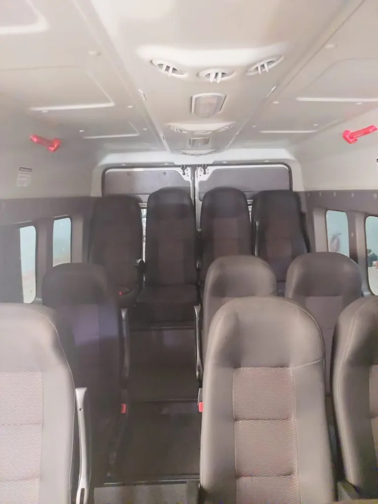 Ônibus PEUGEOT BOXER LUXO JM 2020 seminovo à venda, código 907 - foto 07