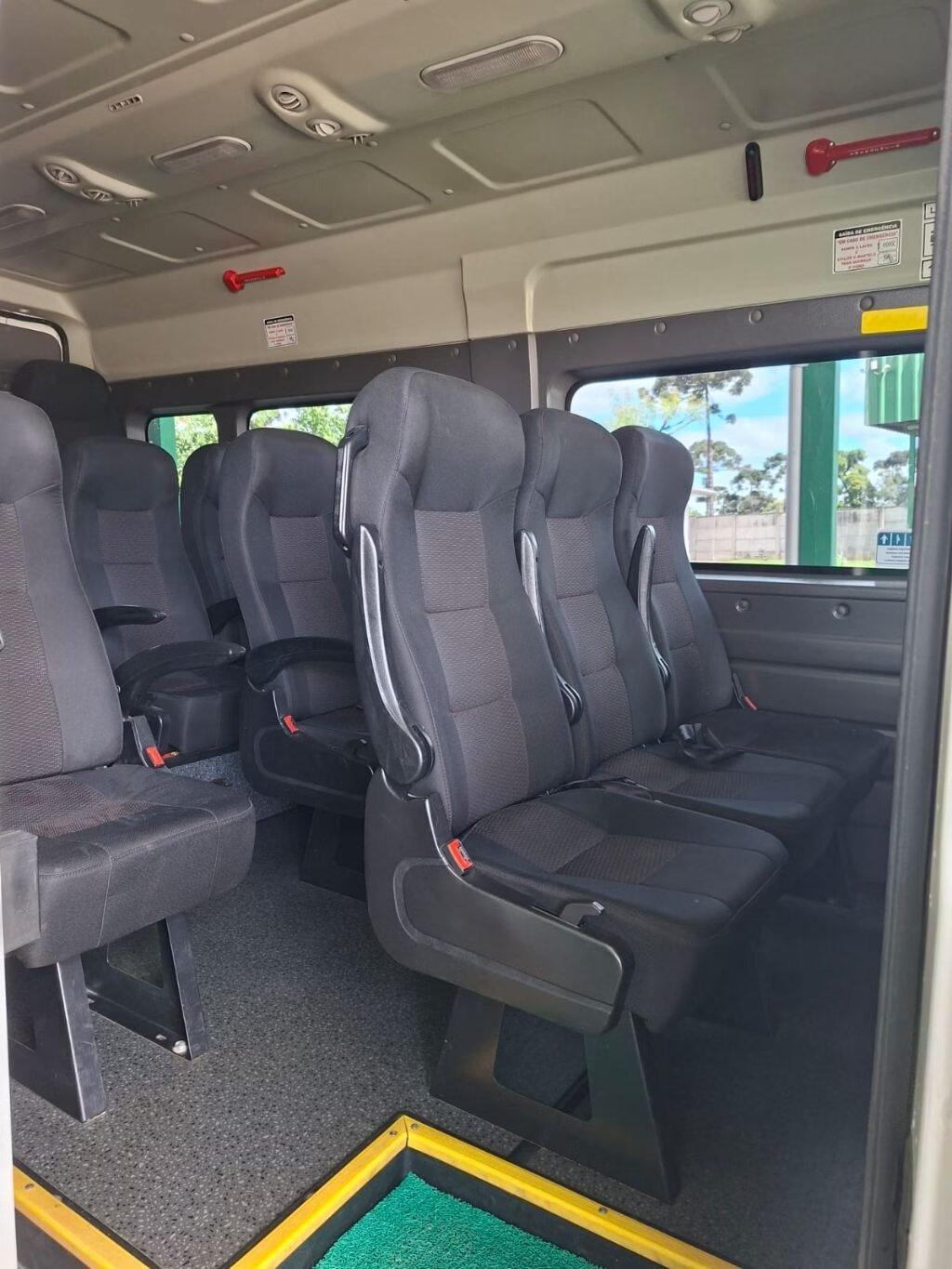 Ônibus Peugeot Boxer Minibus 2020 seminovo à venda, código 284 - foto 05