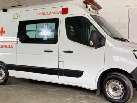 Renault Master L2H2 ANO 2023 Ambulancia a venda COD.135