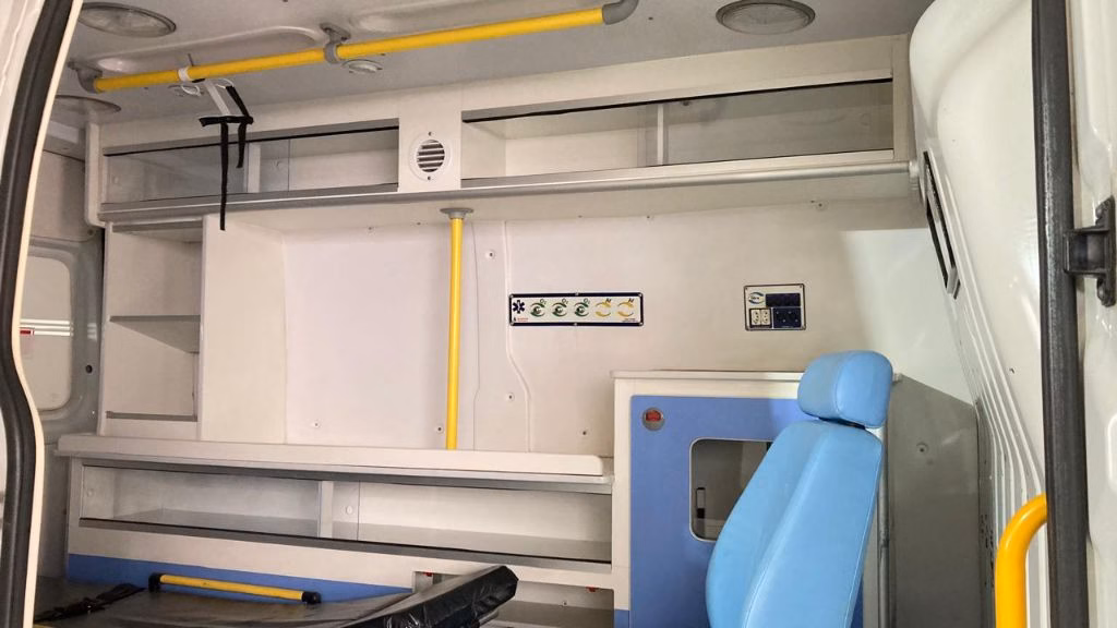 Van Master L2H2 ano 2024 ambulância à venda COD.135