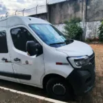 Ônibus Renault Master L2H2 executiva seminovo à venda, código 738 - foto 01