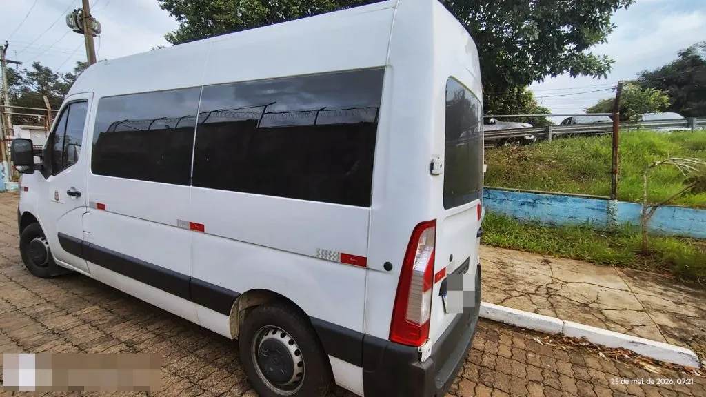 Ônibus Renault Master L2H2 executiva seminovo à venda, código 738 - foto 04