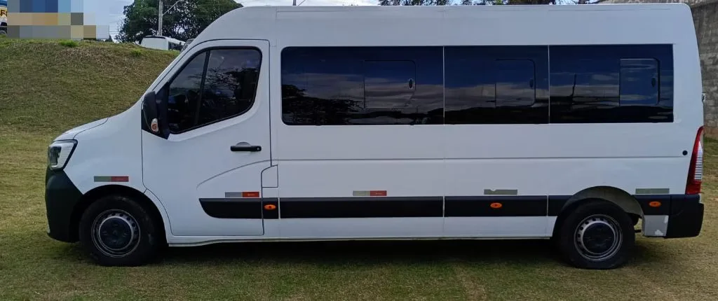 Ônibus RENAULT MASTER L3H2 LUXO JM 2023 seminovo à venda, código 756 - foto 03