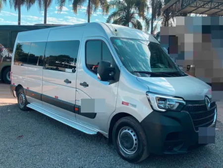 Ônibus RENAULT MASTER L3H2 LUXO JM 2024 seminovo à venda, código 574 - foto 01