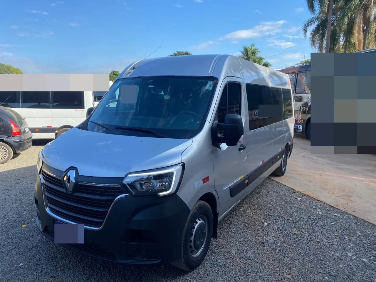 Ônibus RENAULT MASTER L3H2 LUXO JM 2024 seminovo à venda, código 574 - foto 02