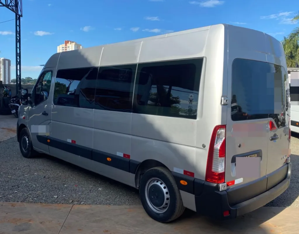 Ônibus RENAULT MASTER L3H2 LUXO JM 2024 seminovo à venda, código 574 - foto 03