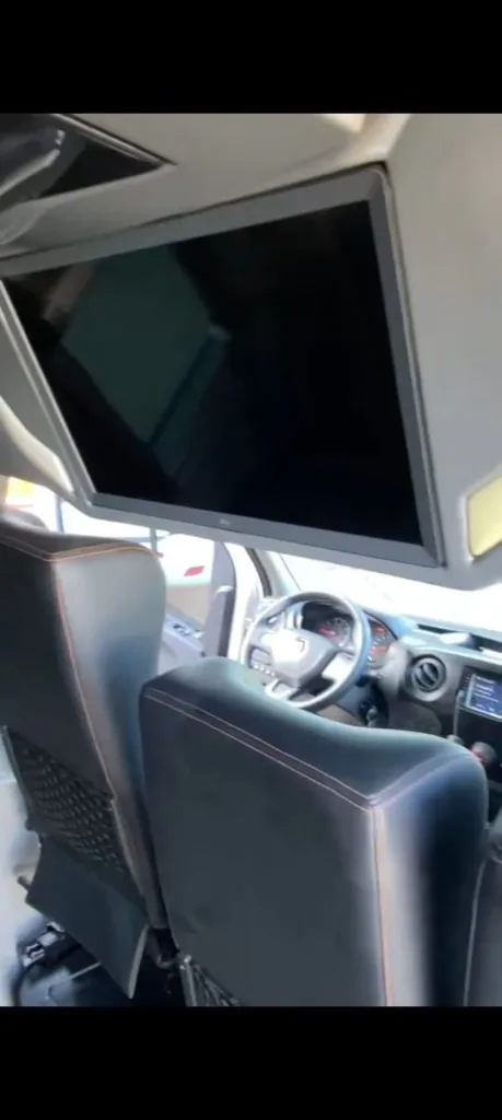 Ônibus RENAULT MASTER L3H2 LUXO JM 2024 seminovo à venda, código 574 - foto 07