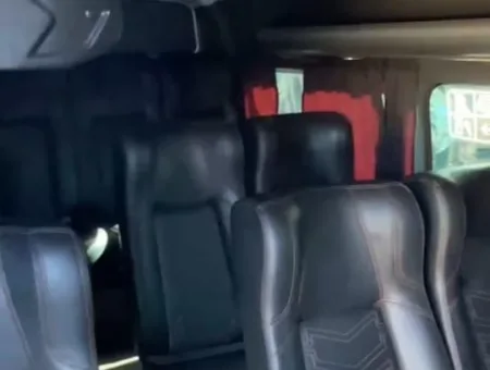 Ônibus RENAULT MASTER L3H2 LUXO JM 2024 seminovo à venda, código 574 - foto 08