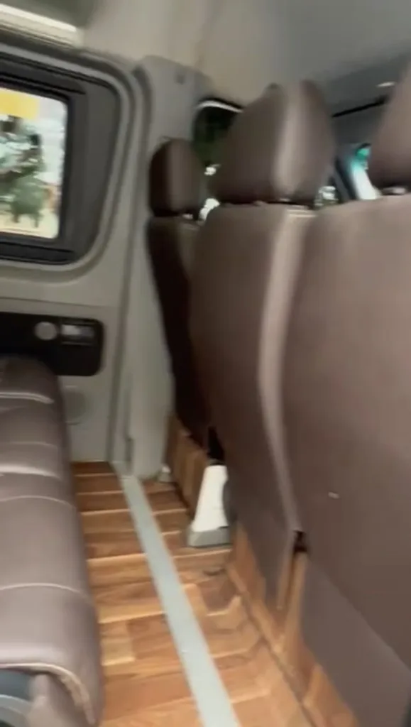 Ônibus SPRINTER 515 LONGA COMPLETO JM 2019 seminovo à venda, código 1136 - foto 08