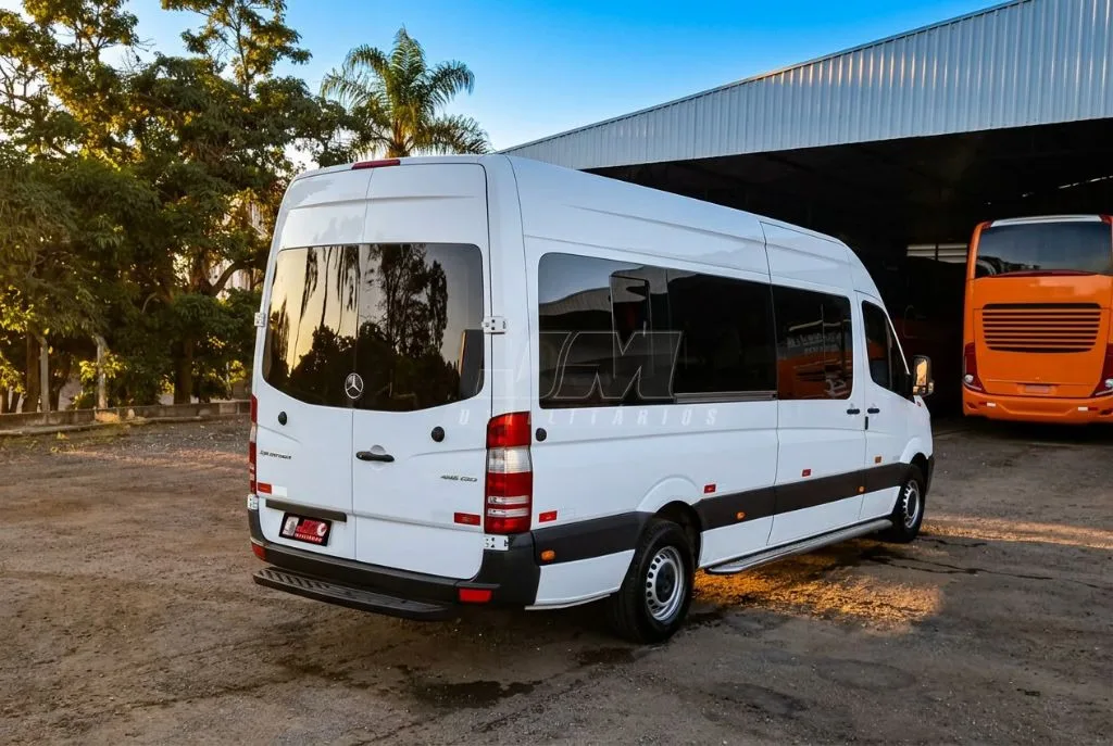 Ônibus Sprinter Van CDI 415 2018 seminovo à venda, código 400 - foto 04