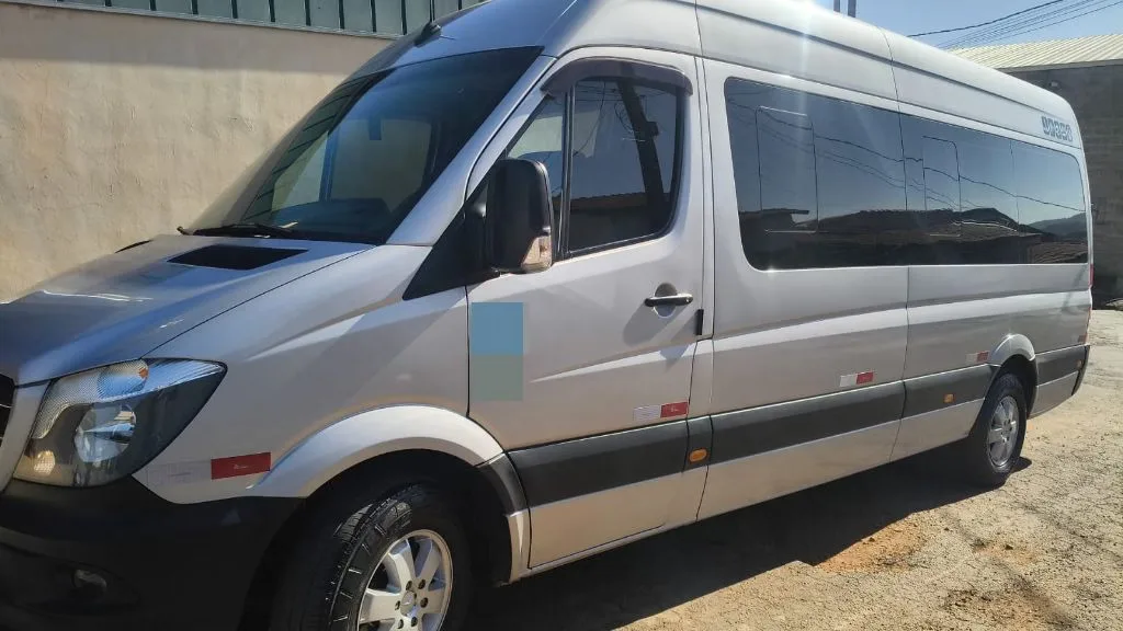 Ônibus Sprinter Van CDI 415 Longa 2019 seminovo à venda, código 386 - foto 03