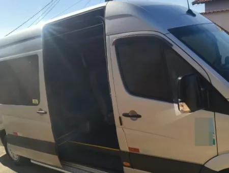 Ônibus Sprinter Van CDI 415 Longa 2019 seminovo à venda, código 386 - foto 04