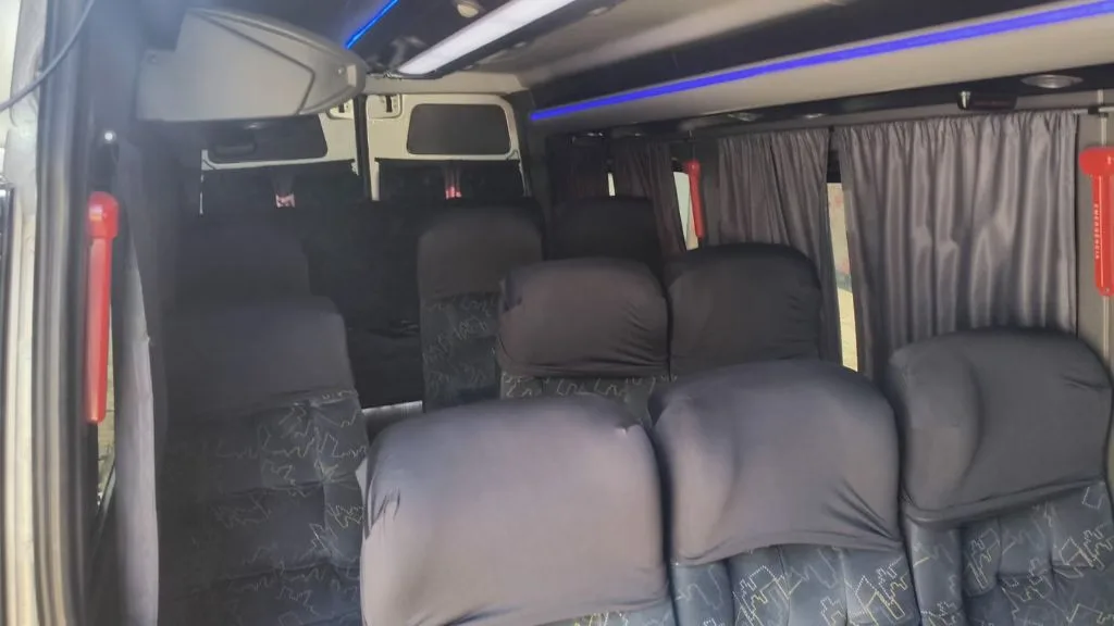 Ônibus Sprinter Van CDI 415 Longa 2019 seminovo à venda, código 386 - foto 05