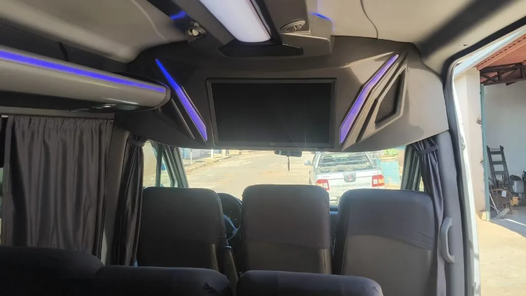 Ônibus Sprinter Van CDI 415 Longa 2019 seminovo à venda, código 386 - foto 06