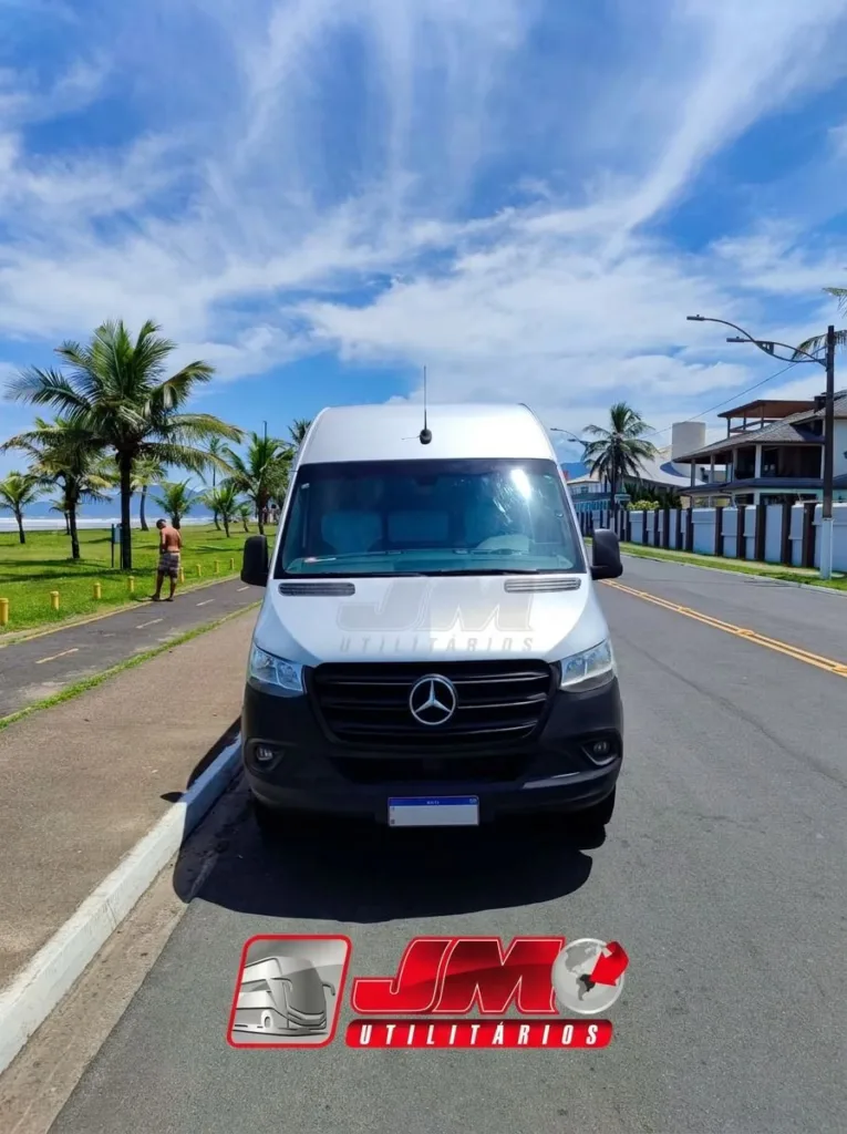 Ônibus Sprinter Van CDI 416 Executiva 2020 seminovo à venda, código 378 - foto 02