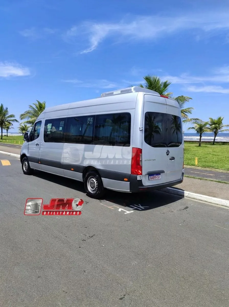 Ônibus Sprinter Van CDI 416 Executiva 2020 seminovo à venda, código 378 - foto 06