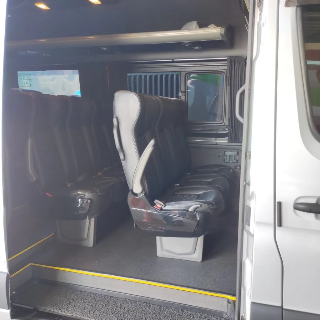 Ônibus Sprinter Van CDI 516 executiva 2021 seminovo à venda, código 268 - foto 06
