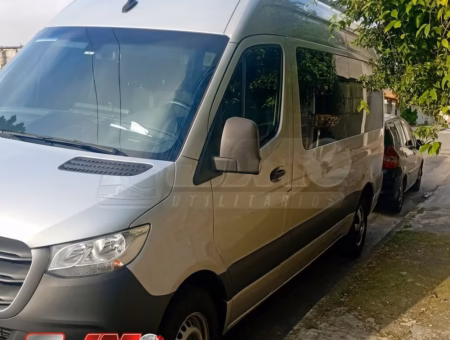 Van executiva Sprinter CDI 416 Teto Alto Curta 2021 – COD.275