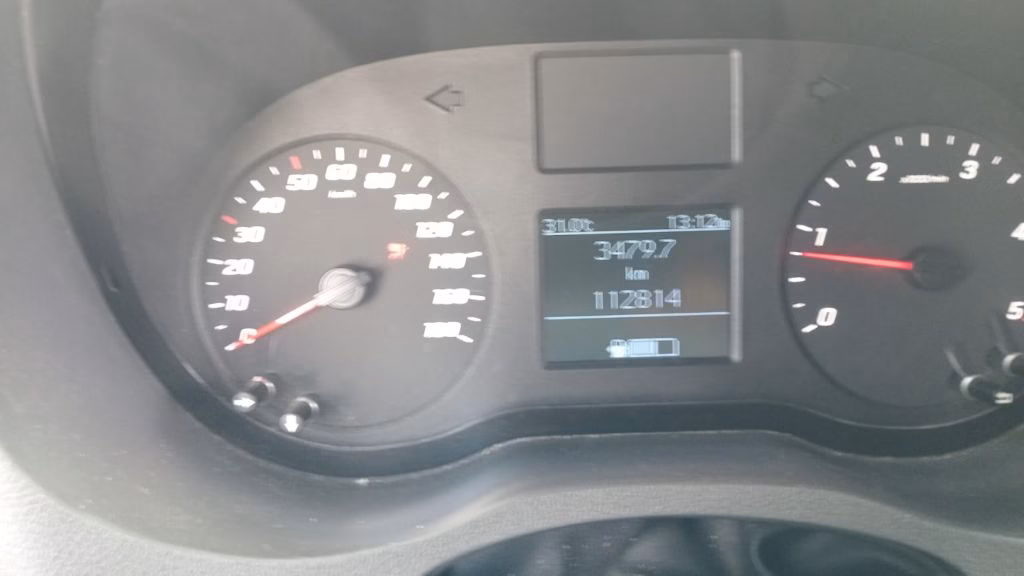 Van executiva Sprinter CDI 416 Teto Alto Curta 2021 – COD.275