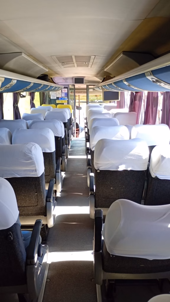 Onibus Paradiso 1200 G7 ano 2009 K310 a venda COD.46