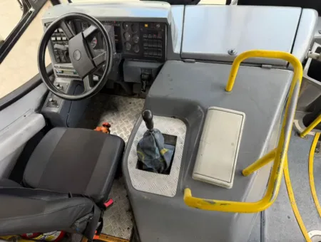 Ônibus Caio Apache Vip 17.230 2012 seminovo à venda, código 328 - foto 02