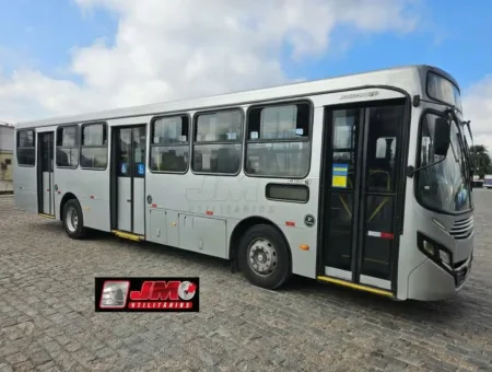 Ônibus Caio Apache Vip OF 1721 2016 seminovo à venda, código 39 - foto 01