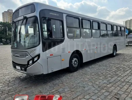 Ônibus Caio Apache Vip OF 1721 2016 seminovo à venda, código 39 - foto 03