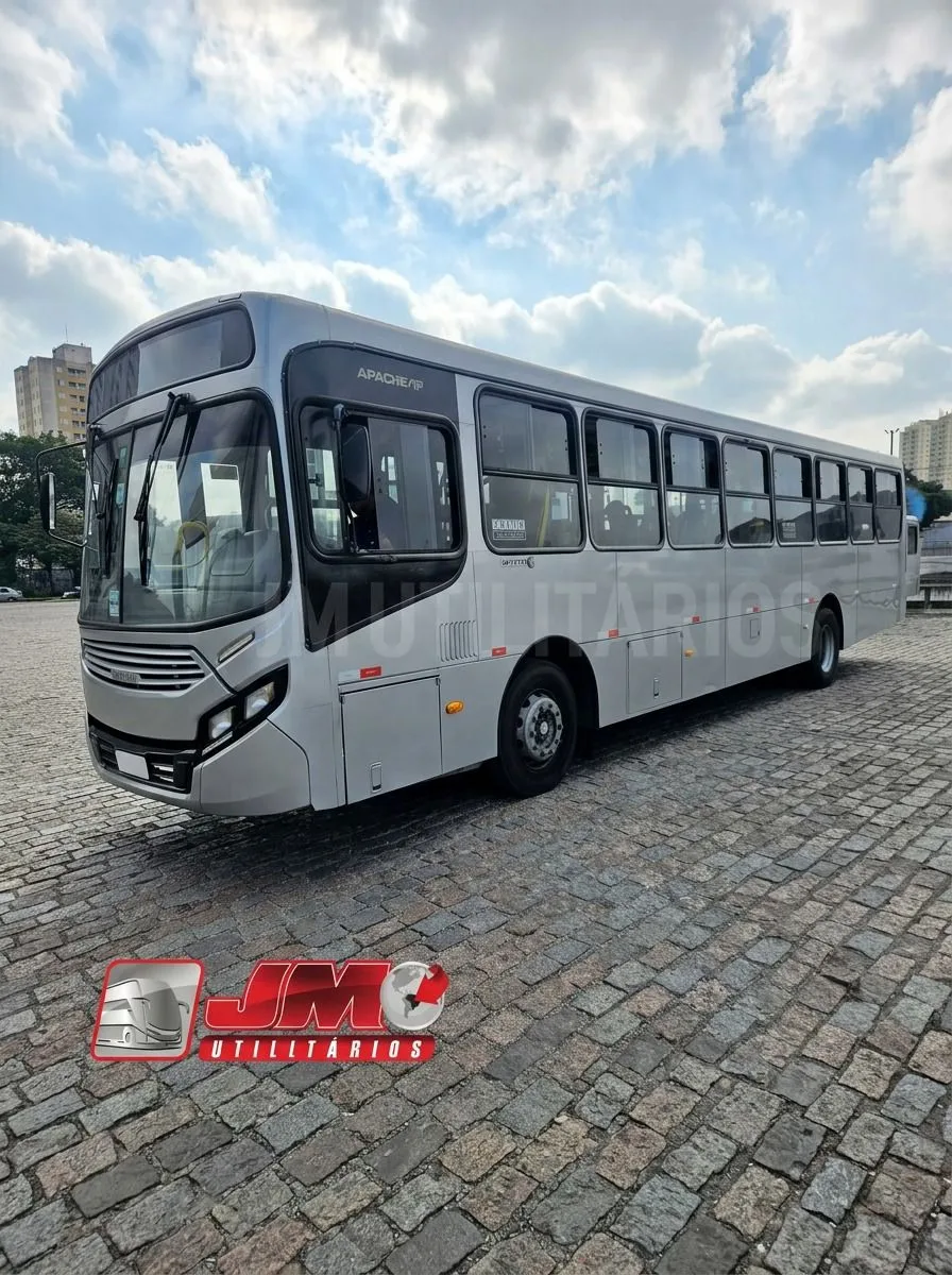 Ônibus Caio Apache Vip OF 1721 2016 seminovo à venda, código 39 - foto 03