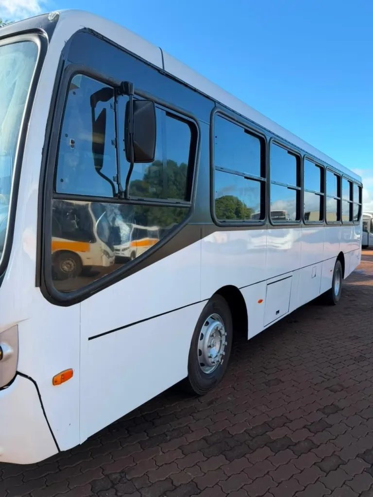 Ônibus Caio Foz Mercedes-Benz OF 1418 2010 seminovo à venda, código 647 - foto 03