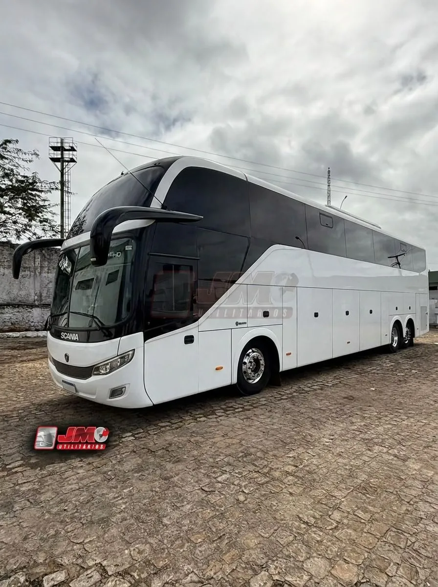 Ônibus Comil Campione HD K440 2013 seminovo à venda, código 825 - foto 02