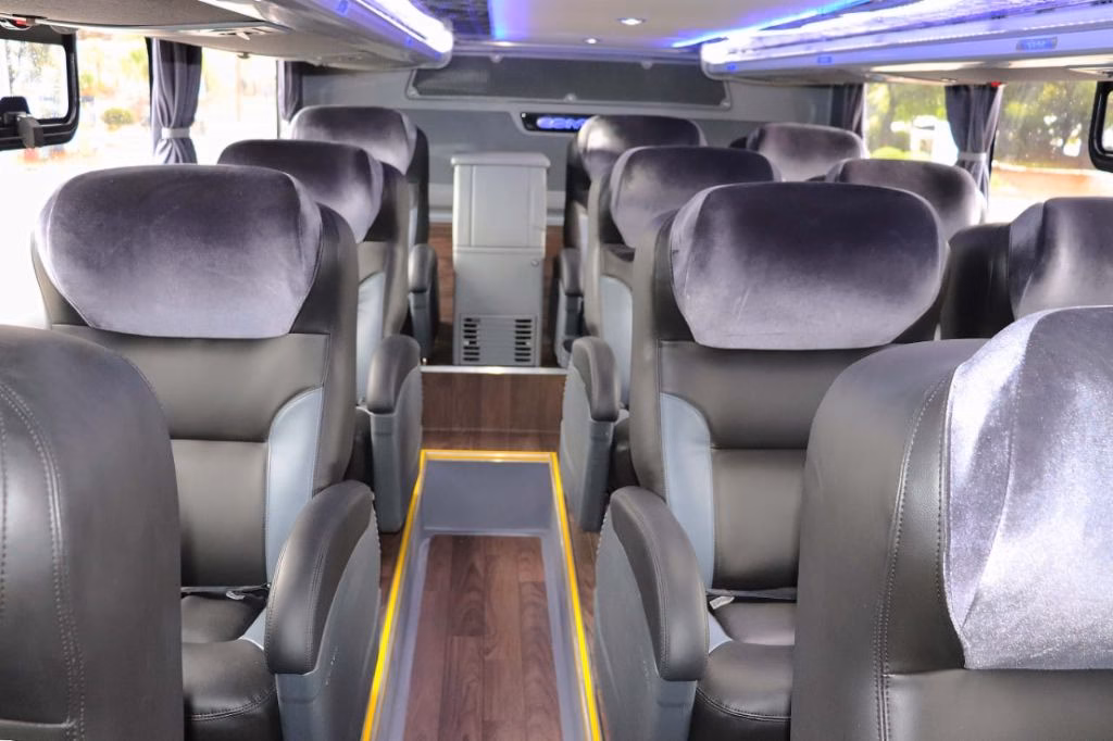 Ônibus Comil Campione Invictus DD O500 RSD 2022 seminovo à venda, código 340 - foto 04
