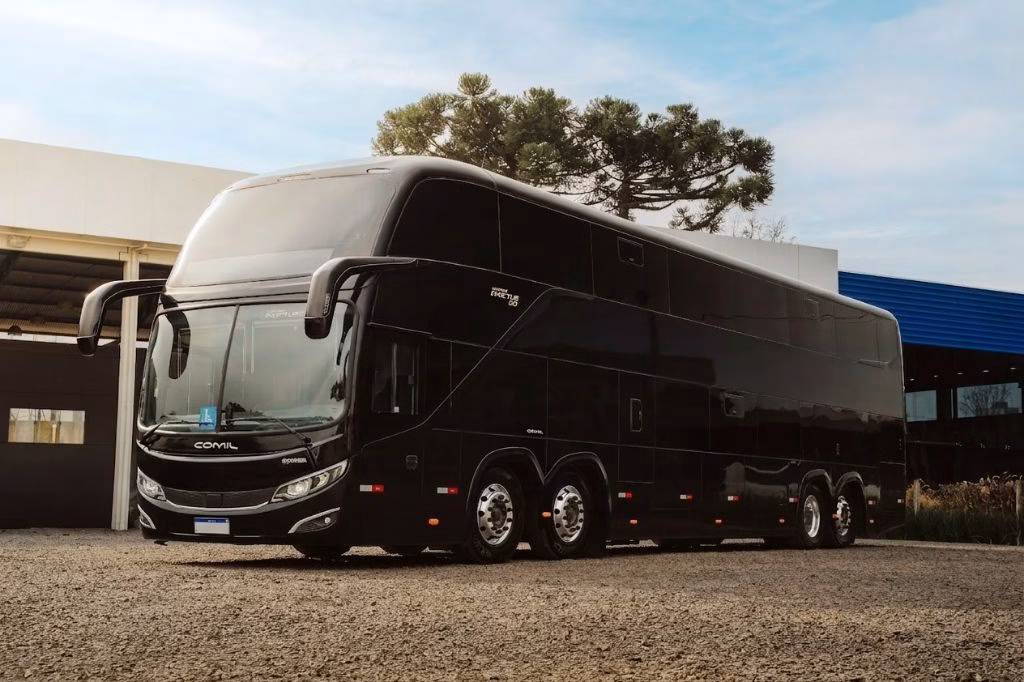Ônibus Comil Campione Invictus DD Scania K500 2025 seminovo à venda, código 104 - foto 01