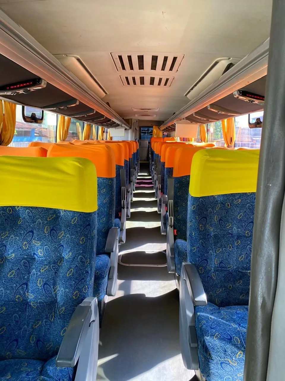 Ônibus Comil Campione 3.45 Volvo B340R 2014 seminovo à venda, código 201 - foto 07