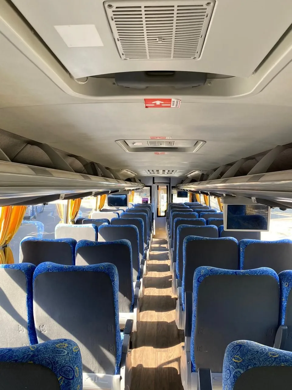 Ônibus Comil Campione 3.45 Volvo B340R 2014 seminovo à venda, código 201 - foto 08