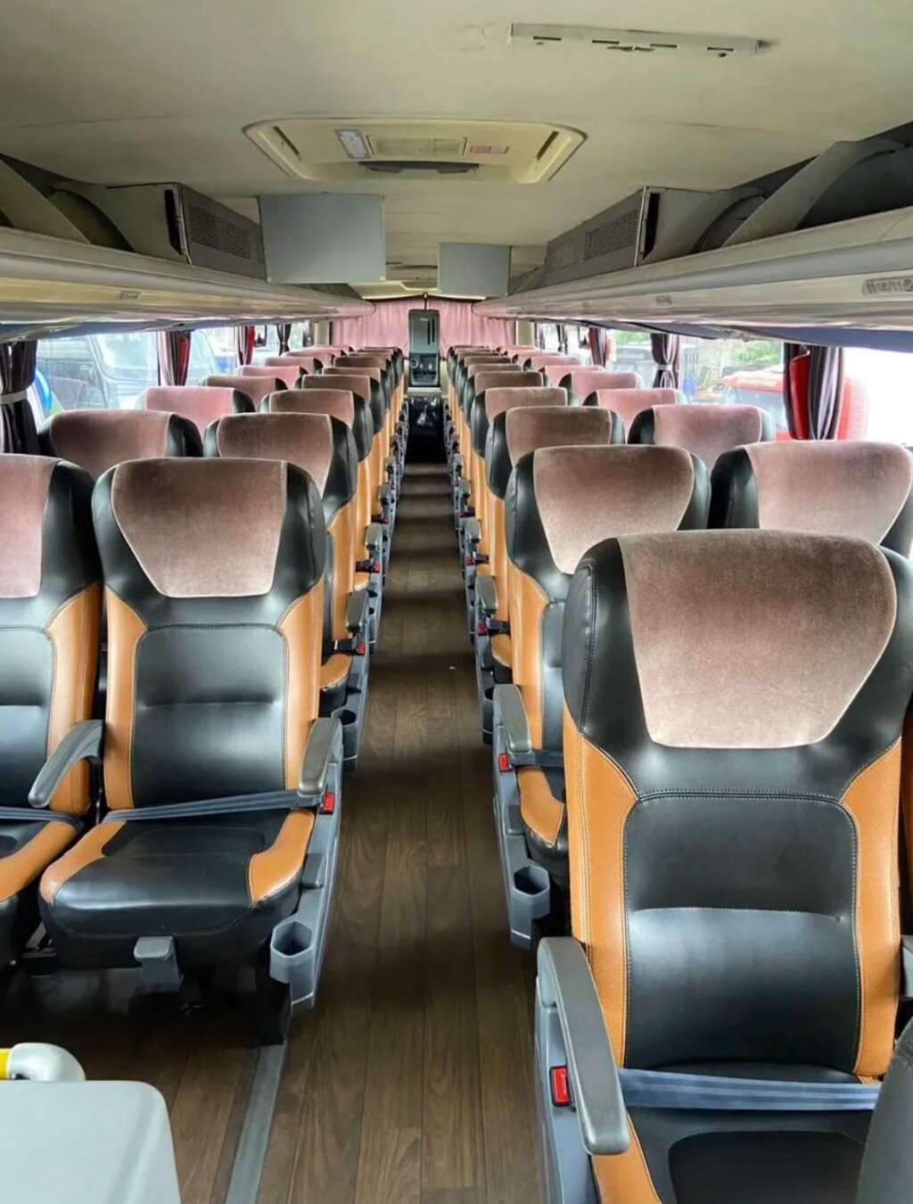 Ônibus Comil Onibus Campione Invictus DD 2020 seminovo à venda, código 828 - foto 06