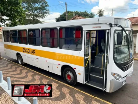 Ônibus Comil Onibus Svelto Escolar OF 1721 2014 seminovo à venda, código 780 - foto 01